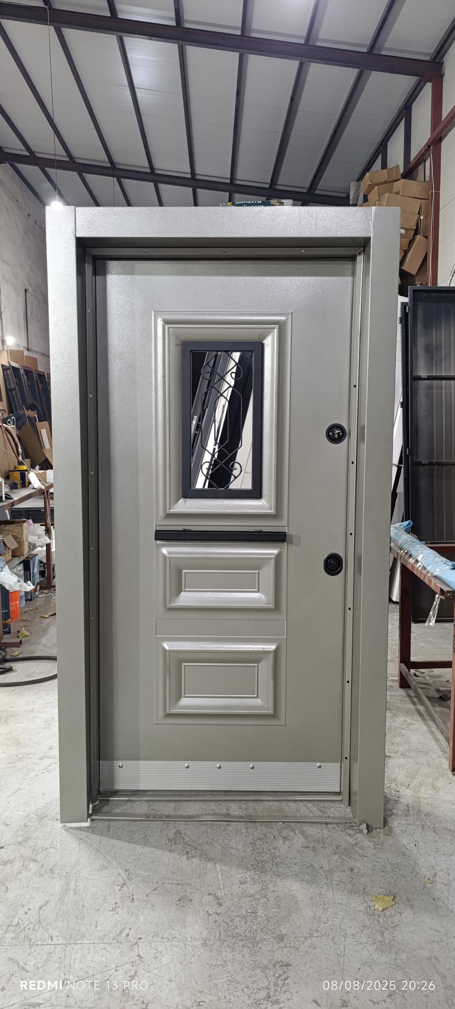 Modern Seri Çelik Kapı Model 1