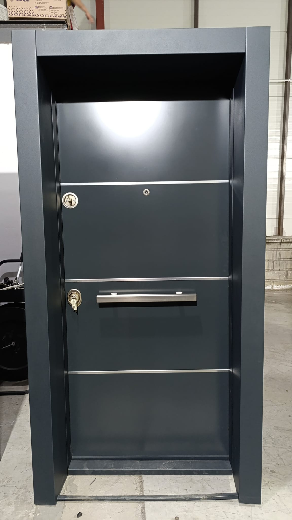 Modern Seri Çelik Kapı Model 17