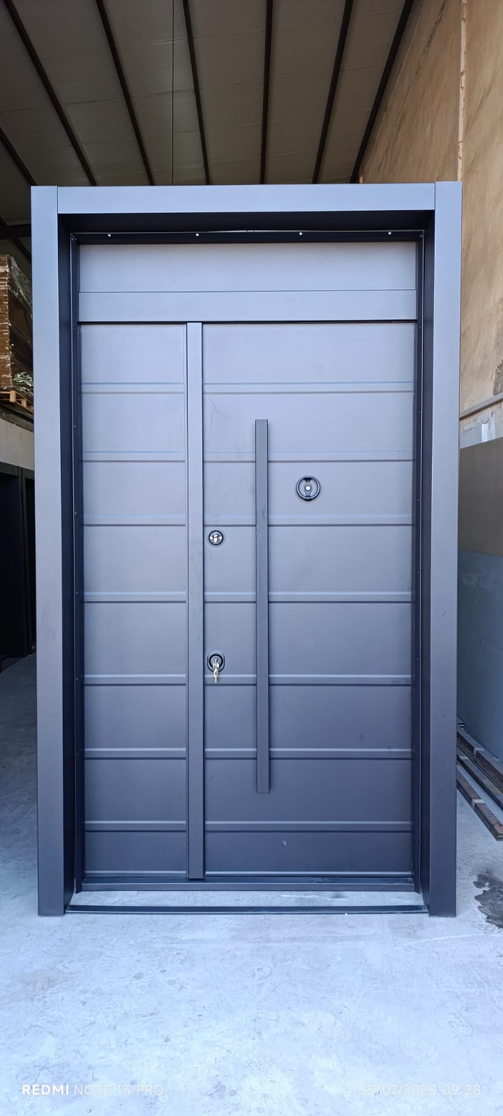 Modern Seri Çelik Kapı Model 26